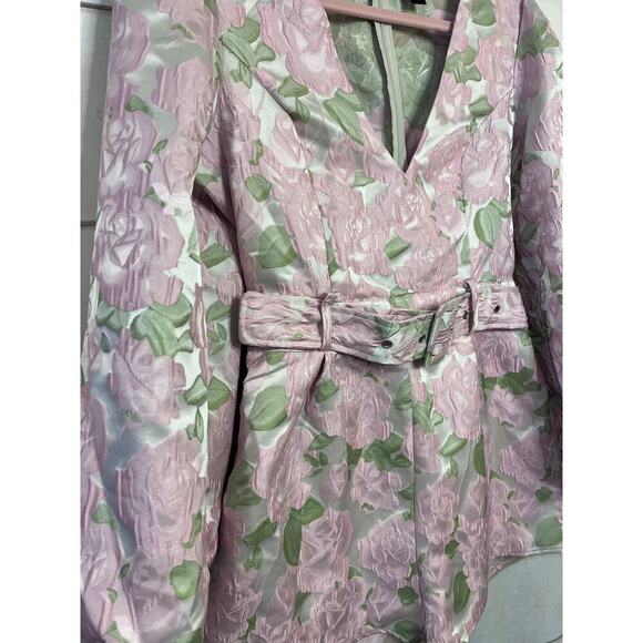 Shein Long Sleeve Romper Belted Pink Roses Size Large EUC - Picture 5 of 5